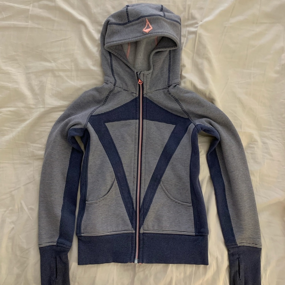 Ivivva Zip Up hooded Sweatshirt